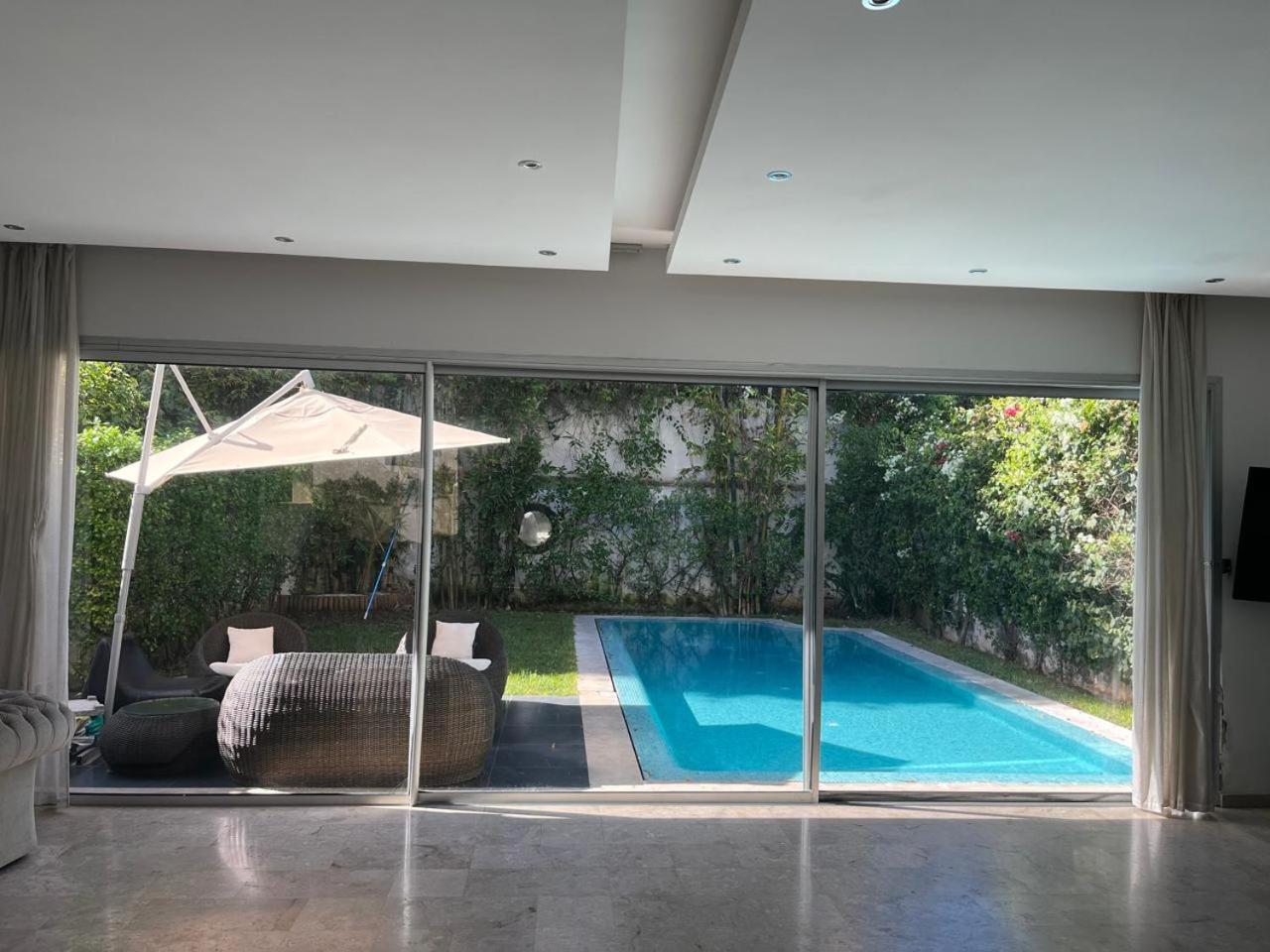 Villa moderne avec piscine, front de mer Casablanca Extérieur photo